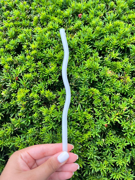 White Squiggly Glass Straws
